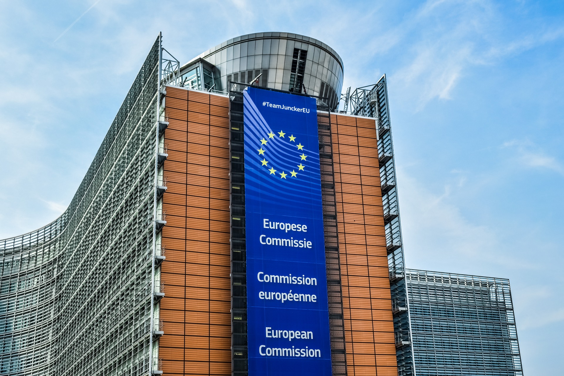 La commission européenne accuse officiellement Microsoft d’abus de position dominante 